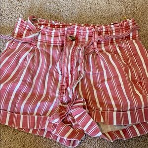 American Eagle red and white striped shorts